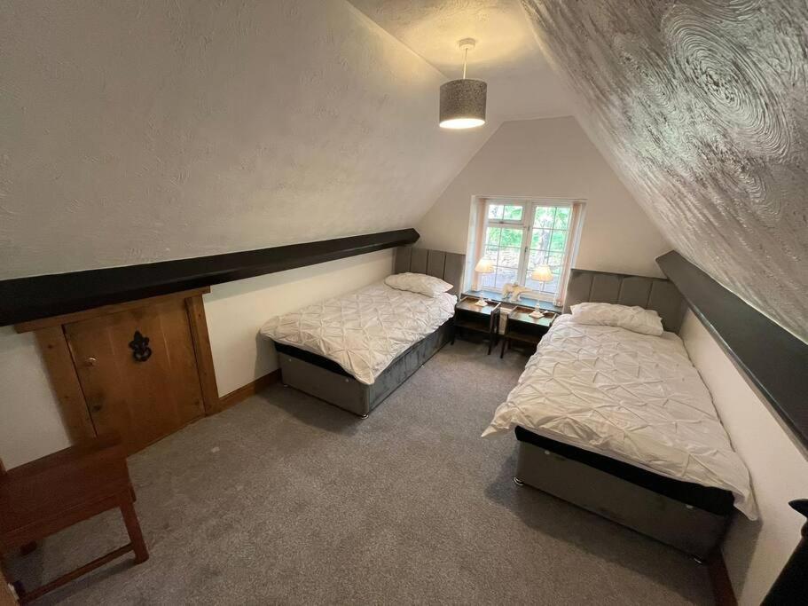 Villa Brownhills Eaton  Esterno foto