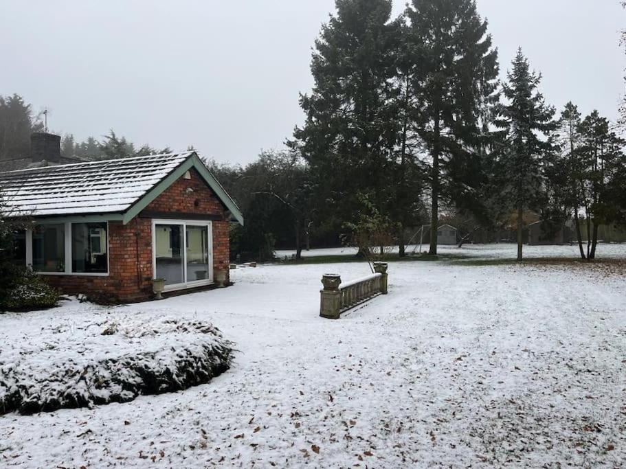 Villa Brownhills Eaton  Esterno foto
