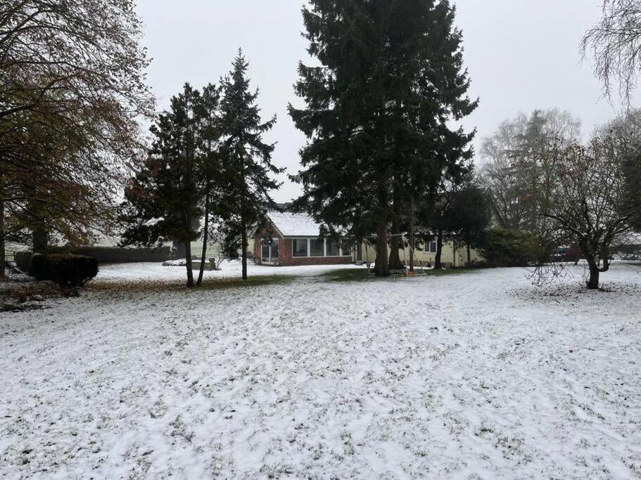 Villa Brownhills Eaton  Esterno foto